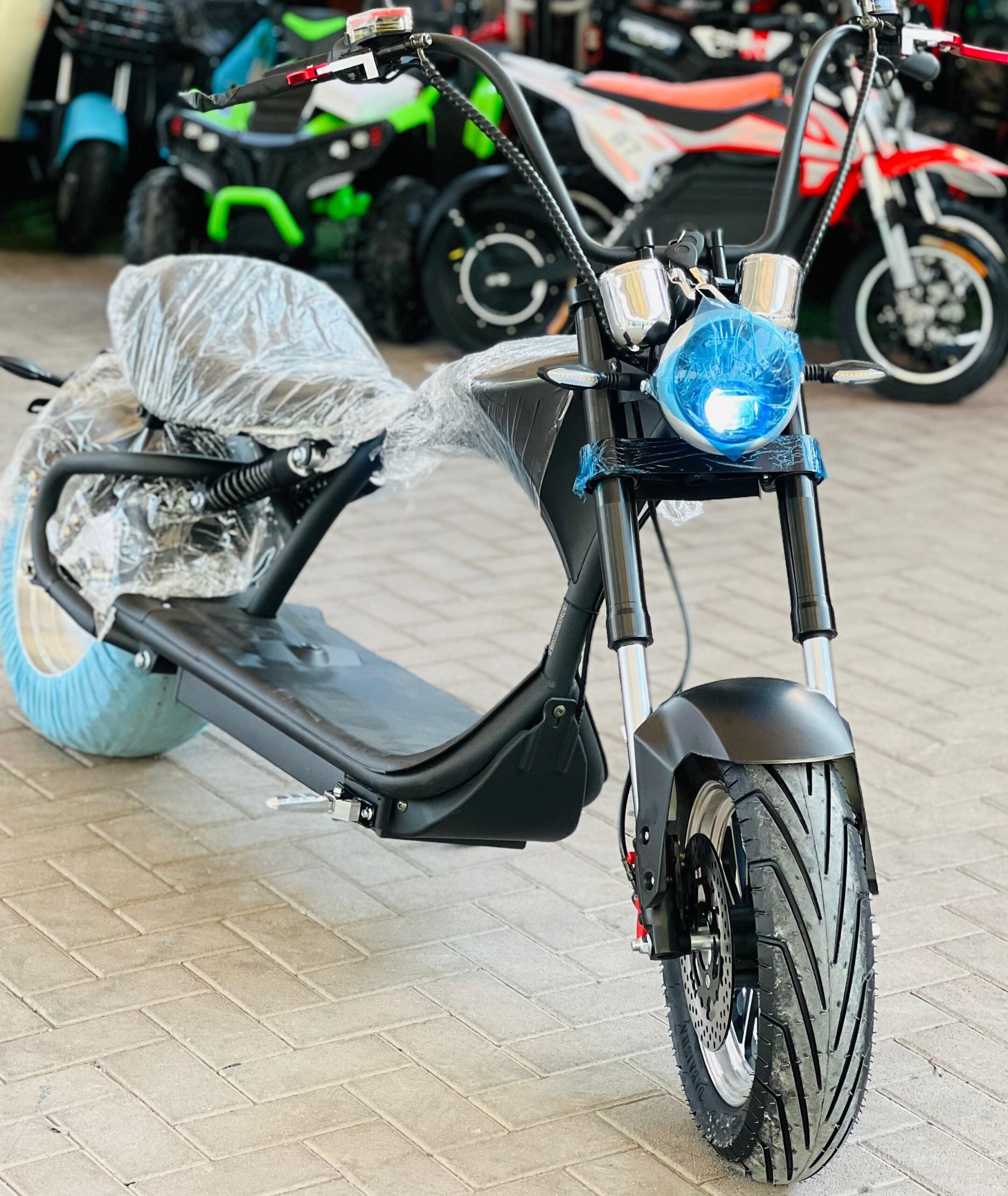 Rohan Wings X-15 Sports Electric Scooter | 3000W Motor | 60V12Ah | 60km/h | UAE