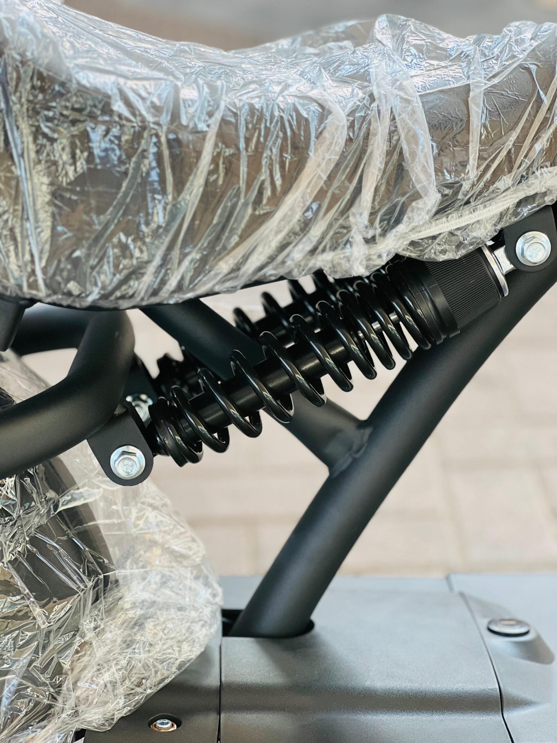 Rohan Wings X-15 Sports Electric Scooter | 3000W Motor | 60V12Ah | 60km/h | UAE